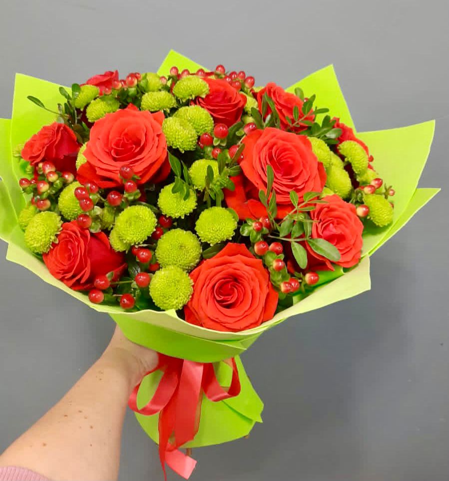 Букет цветов из: Хризантемы и Розы в Покровке Воронежской области