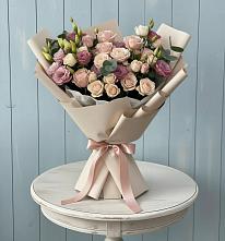 Букет цветов из:  Розы и Лизиантусы в Покровке Воронежской области