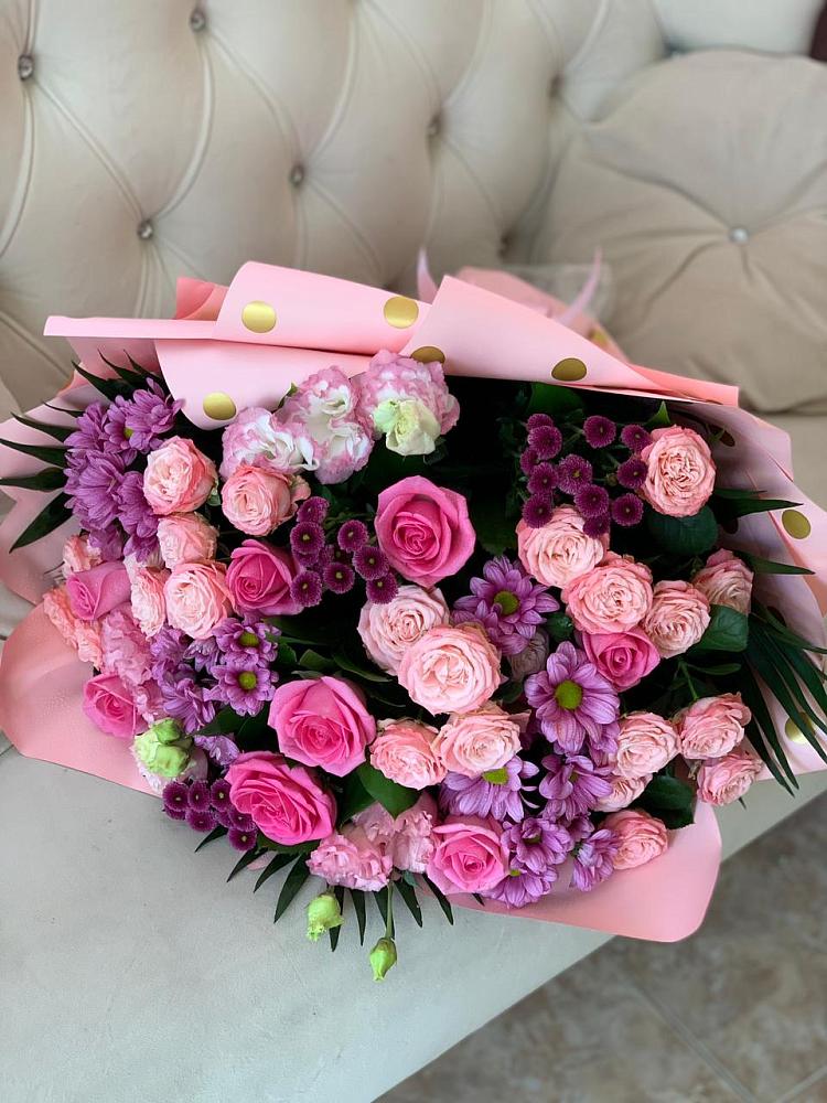 Букет цветов из: Хризантемы, Розы и Лизиантусы в Покровке Воронежской области