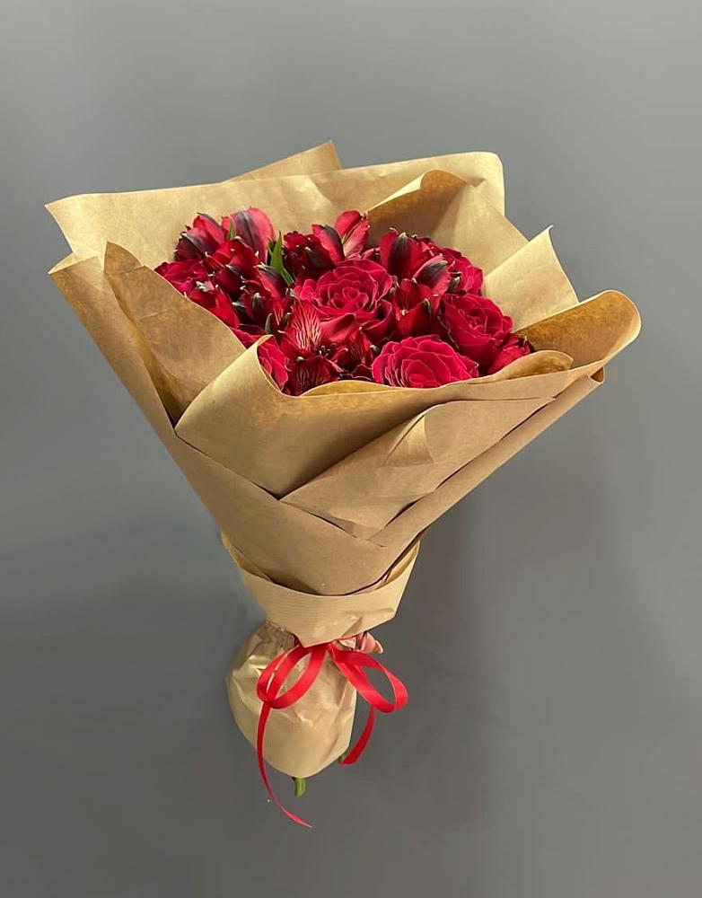 Букет цветов из: Альстромерии и Розы в Покровке Воронежской области