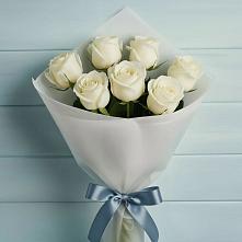 Букет 7 Белых роз Эдлесс Лав в Покровке Воронежской области