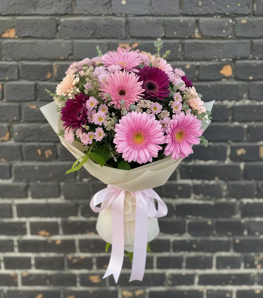 Букет цветов из: Герберы и Хризантемы в Покровке Воронежской области