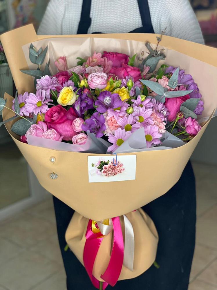 Букет цветов из: Хризантемы, Гвоздики и Альстромерии в Покровке Воронежской области