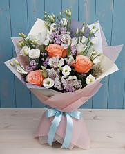 Букет цветов из:  Лизиантусы, Розы, Альстромерии и Гипсофила в Покровке Воронежской области