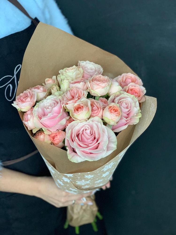 Букет цветов из: Хризантемы и Розы в Покровке Воронежской области