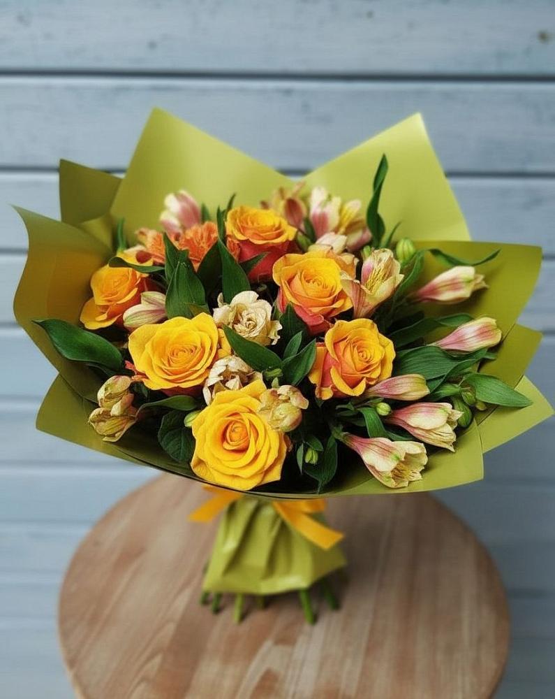 Букет цветов из: Альстромерии и Розы в Покровке Воронежской области